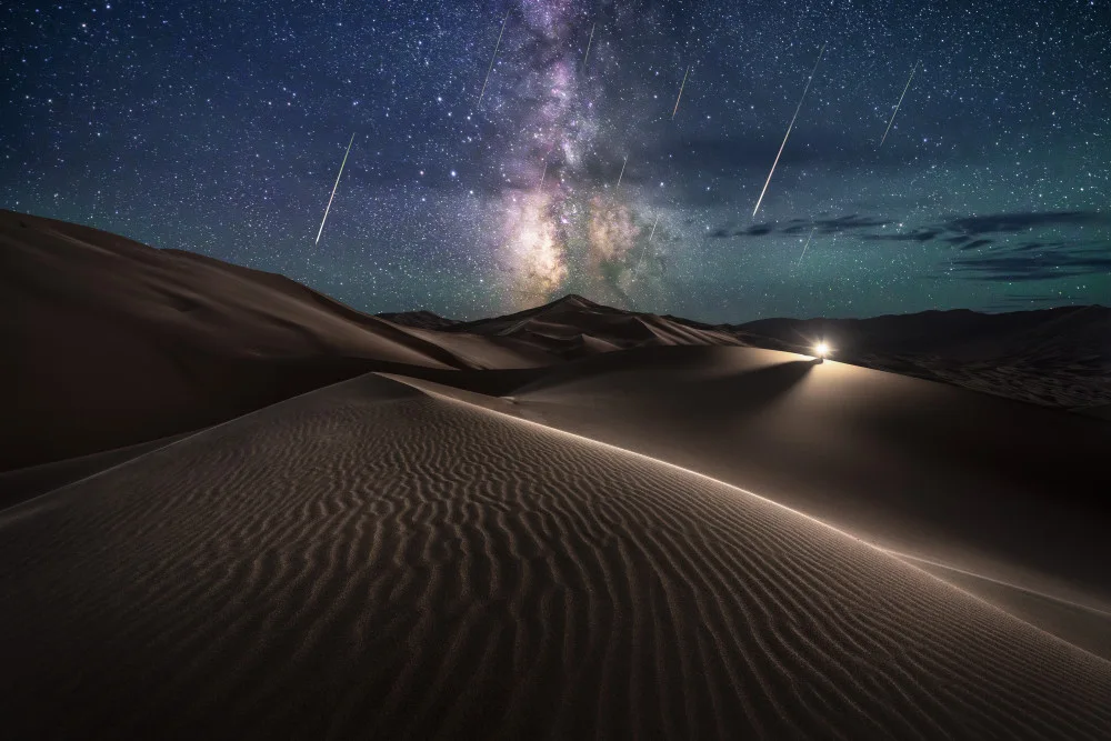 Zhao, Wu: Pouštní meteorický roj