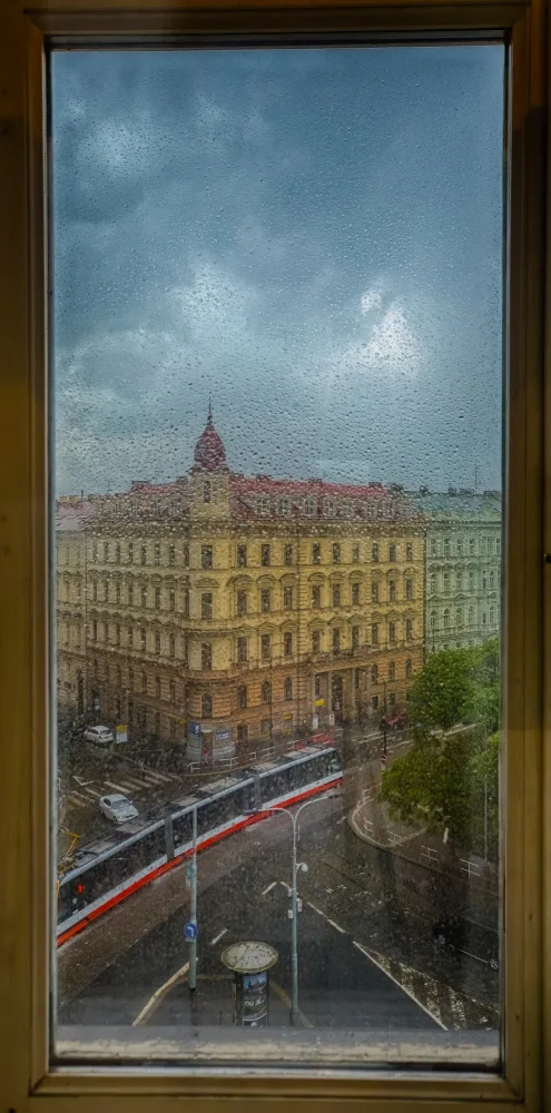 Einhorn, Itzik: Una finestra a Praga