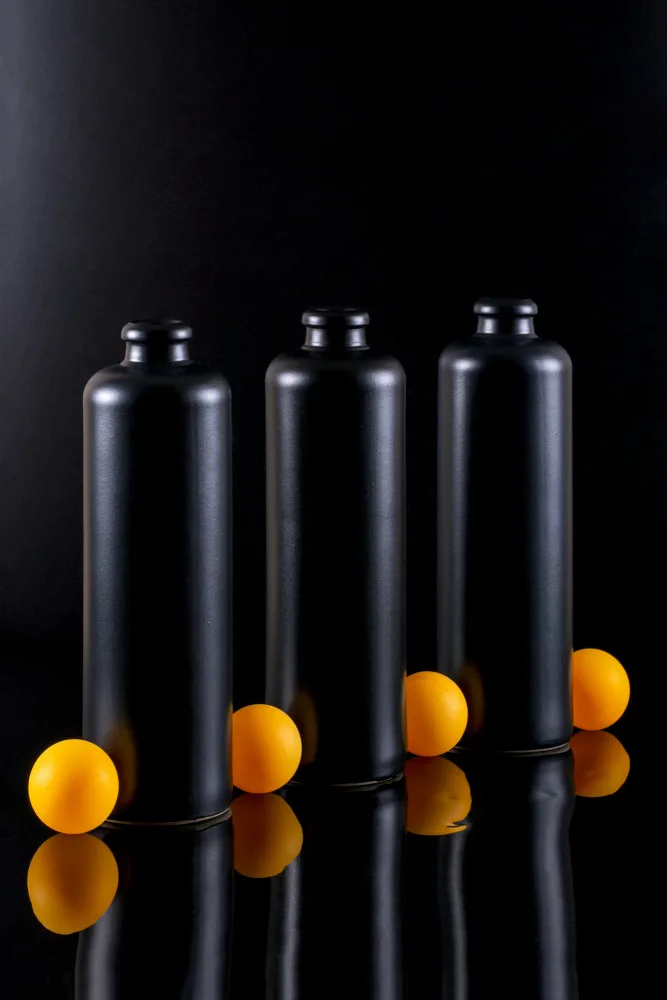 Barkow, Brig: Nature morte aux boules oranges