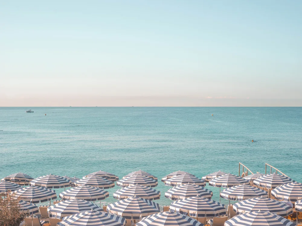 Art, Digital Grace: Riviera-Strandschirme