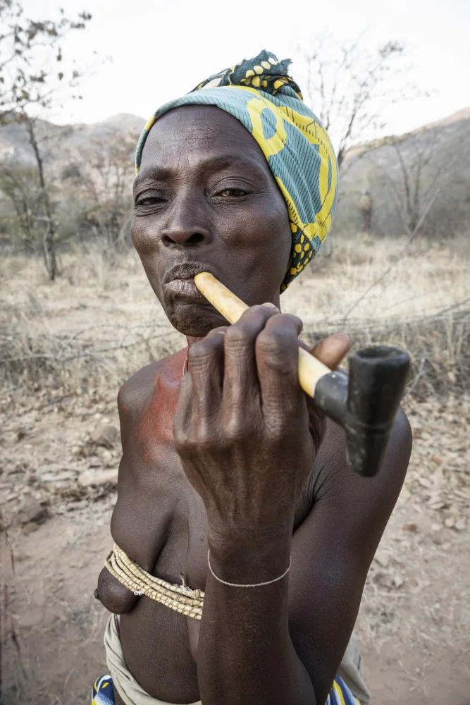 Molina, Elena: Mucubal elder, southern Angola