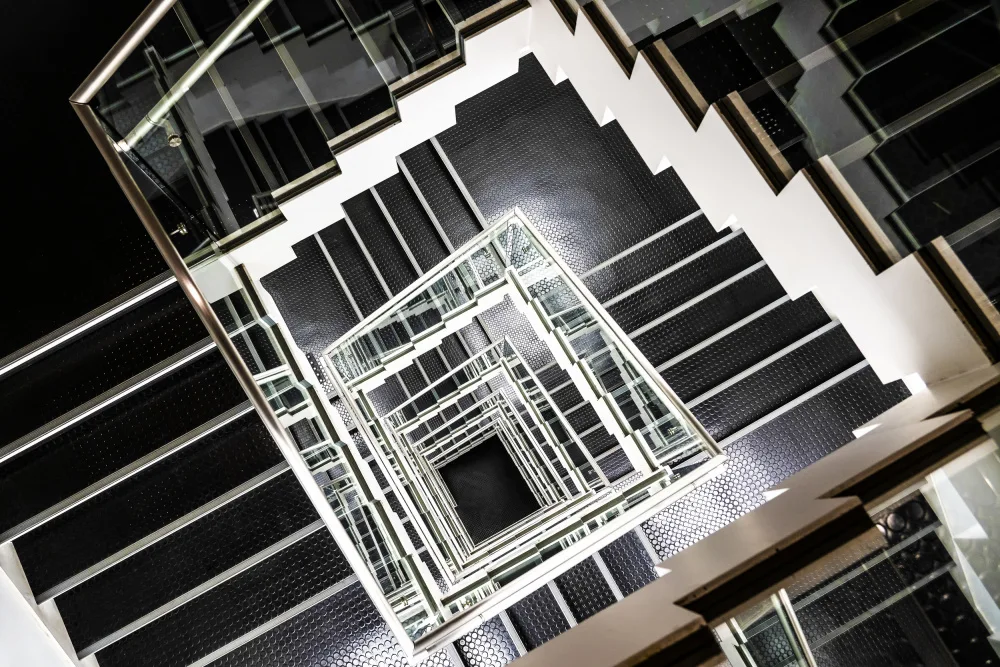 Hara, Tomoshi: square spiral
