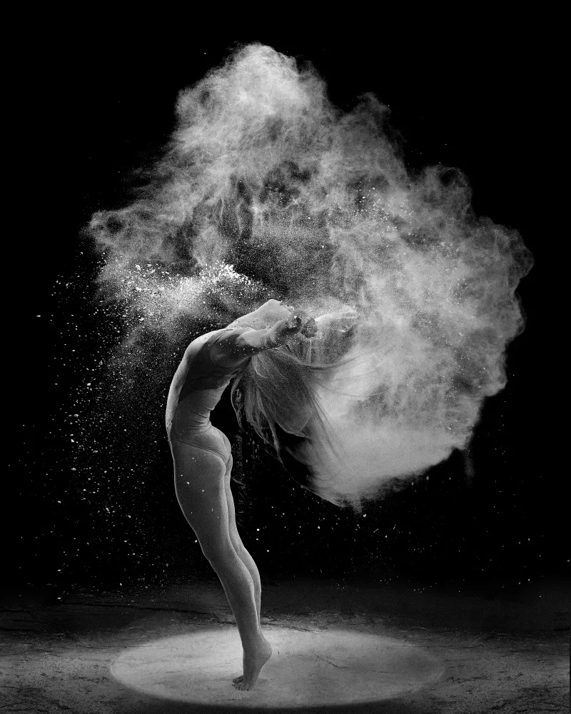 Li, Rob: Dancer