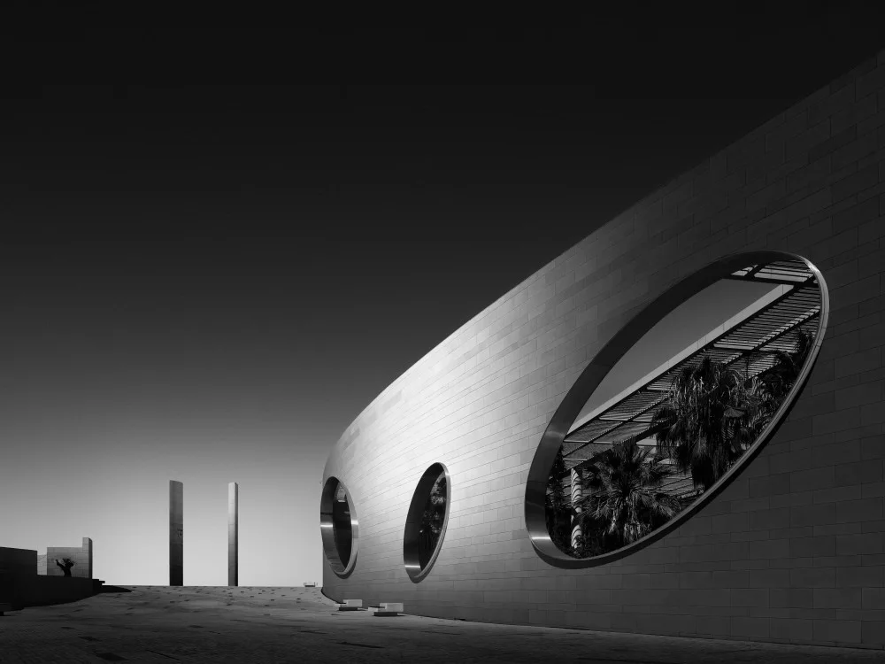 Lopez, Oscar: Fundação Champalimaud von Charles Correa