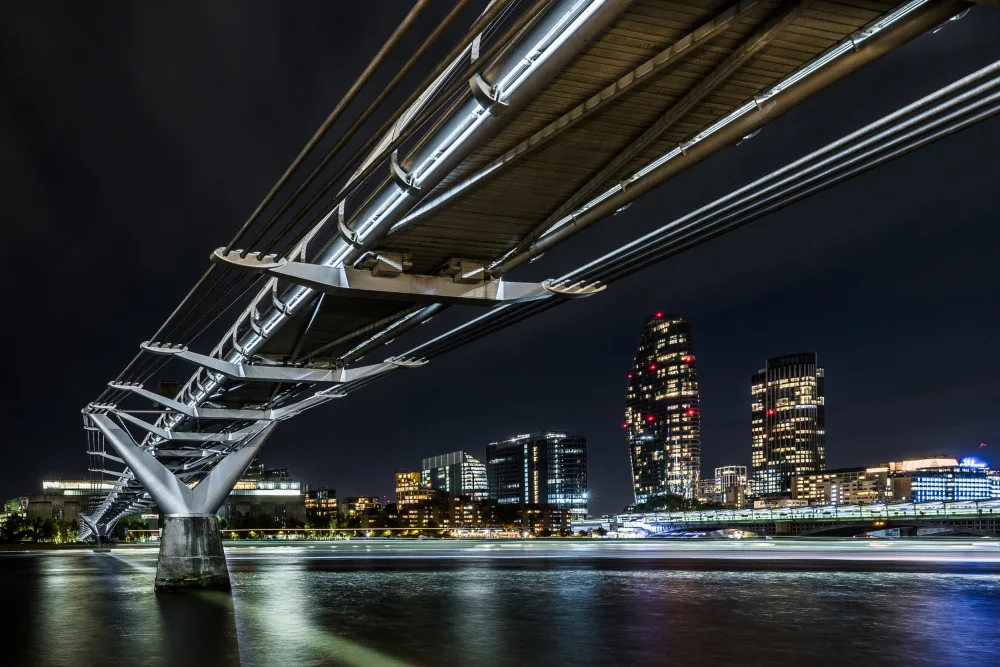 Ôtomo, Michiko: From under the bridge