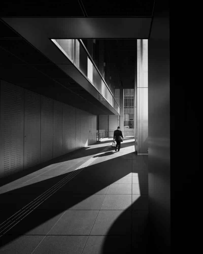 Takachi, Yasuhiro: Couloir ensoleillé