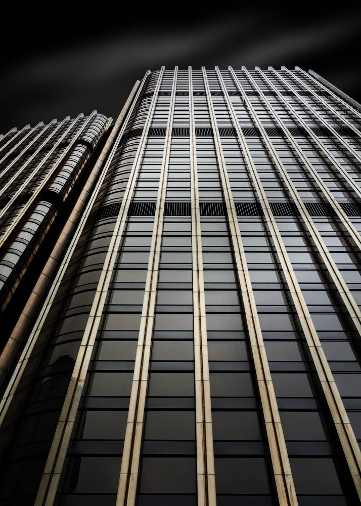 Greco, Luigi: Modern building