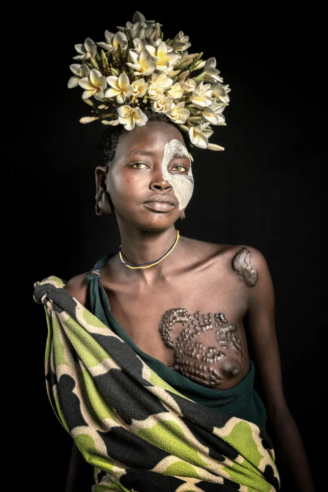 Bohn, E Tori: Suri Scars