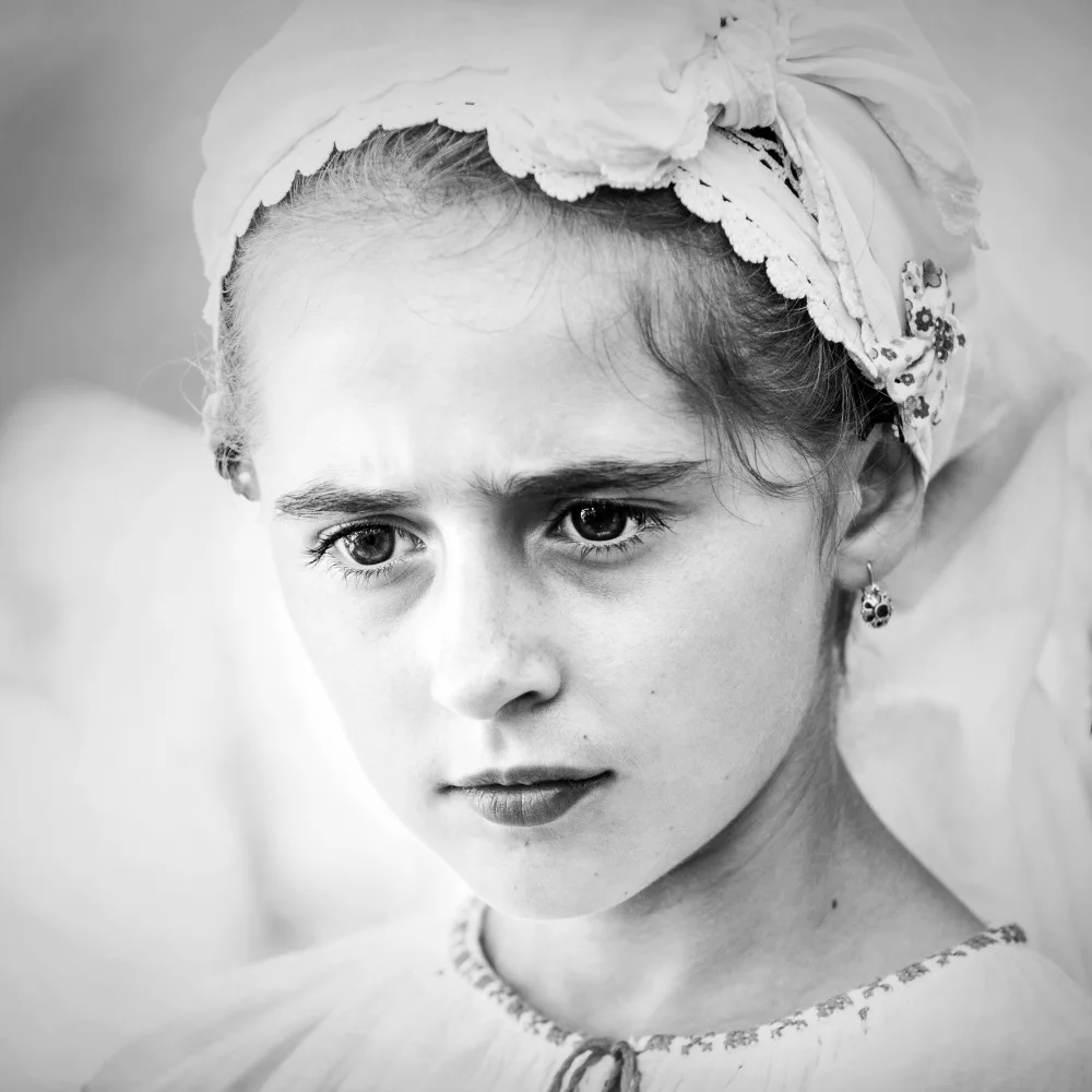 Bosogea-Tudor, Ileana: Chica de campo