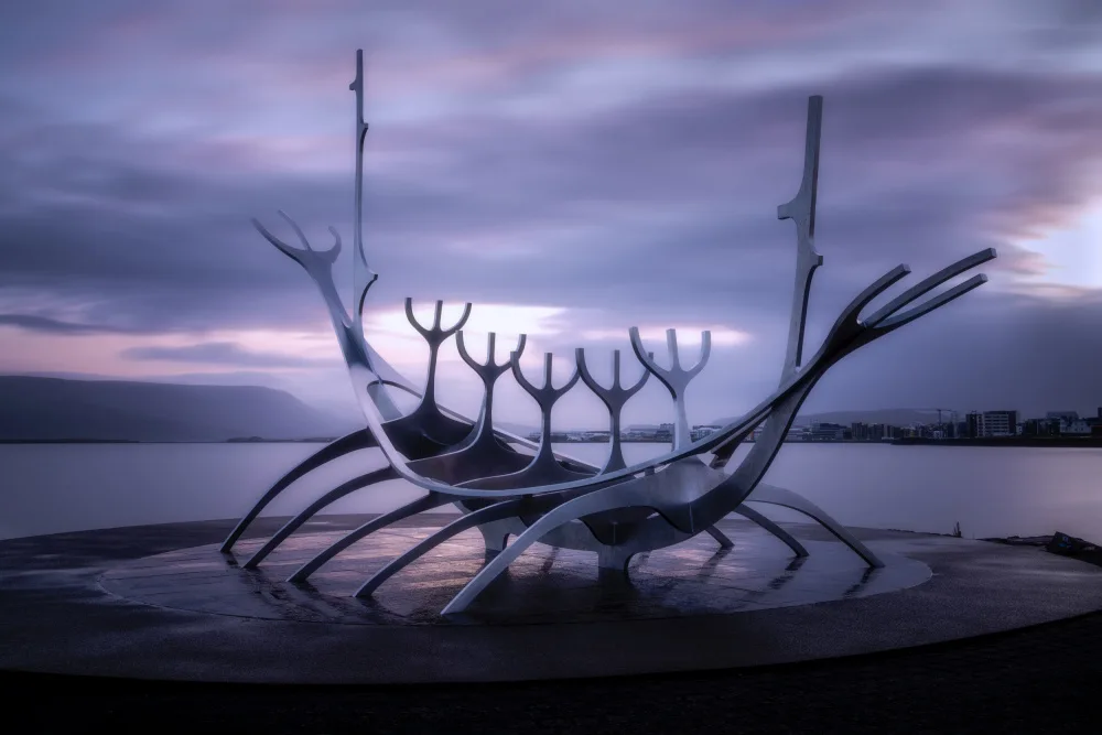 Zhang, Dennis: The Sun Voyager