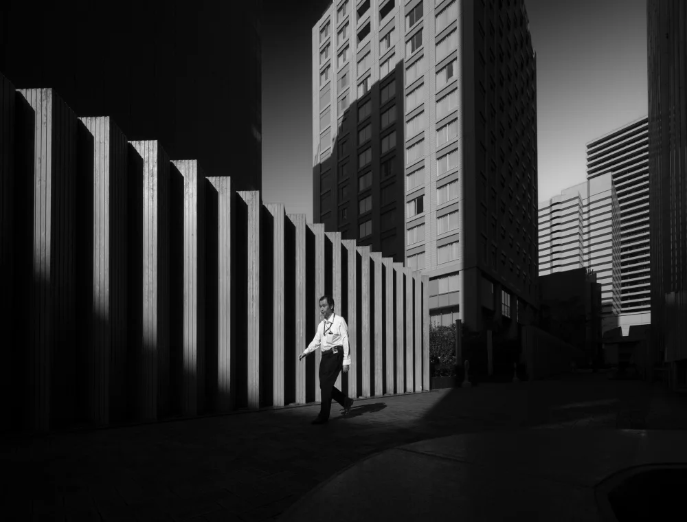 Takachi, Yasuhiro: Une ville blanche dans le noir