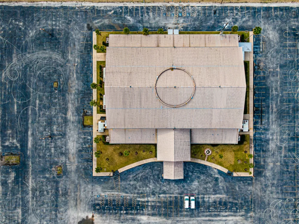 Kosterev, Anatoliy: Parking lot
