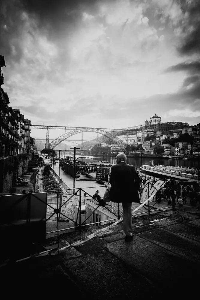 Castro, Sergio: Eine Brücke