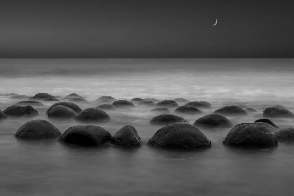 Lipinghu: Bowling Ball Beach