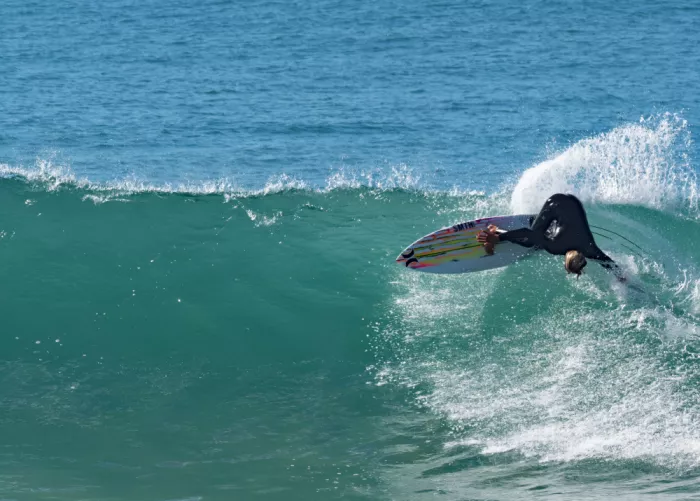 Lombard, Dirk: Up-side-down Surfer