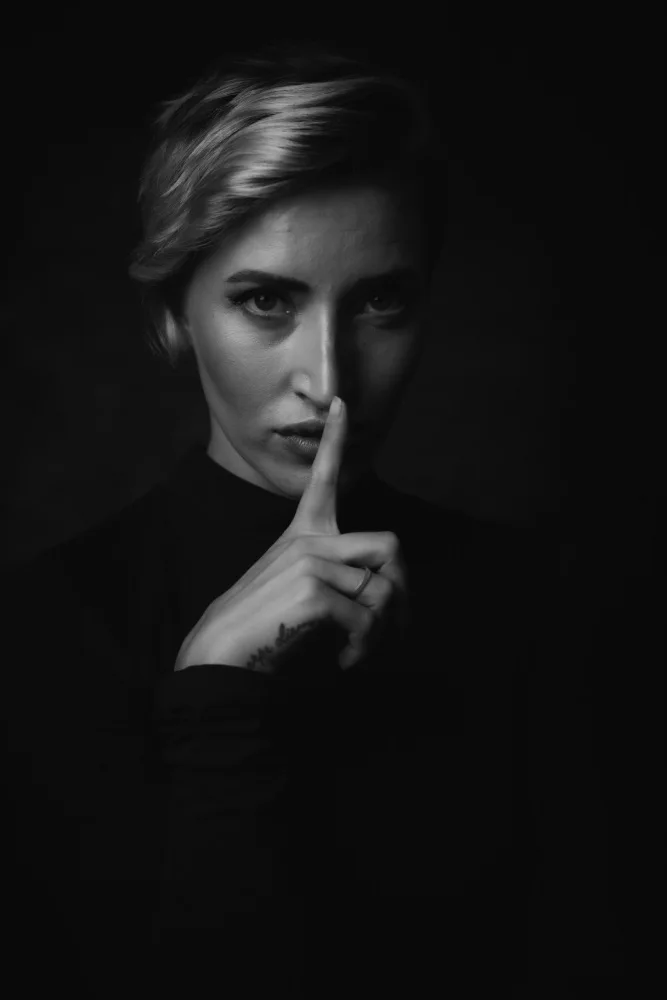 Pisoni, Francesca: Donna