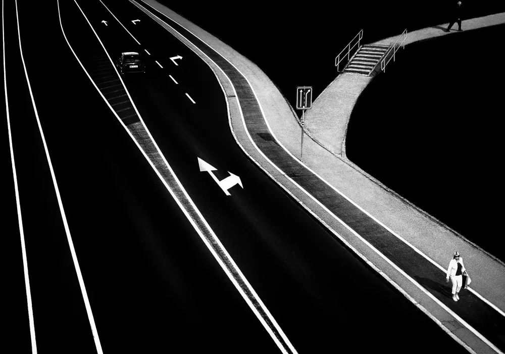 Krivec, Samanta: Distance