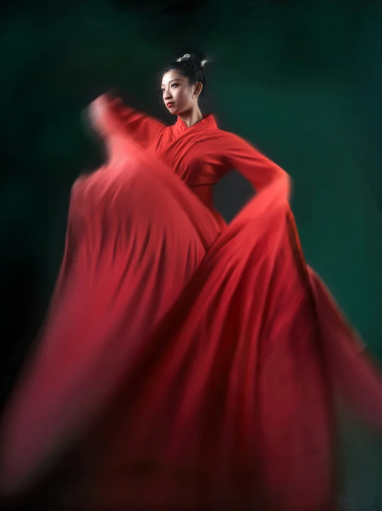 Wang, Catherine: Danza de la manga del agua