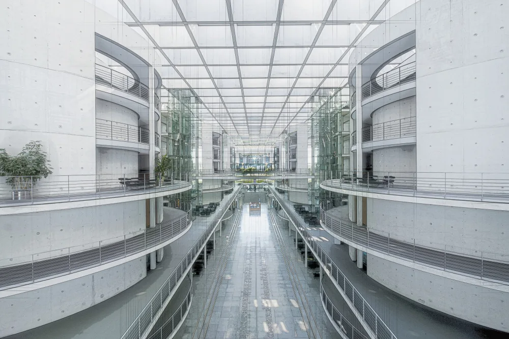 Eßig, Michael: Government Headquarter