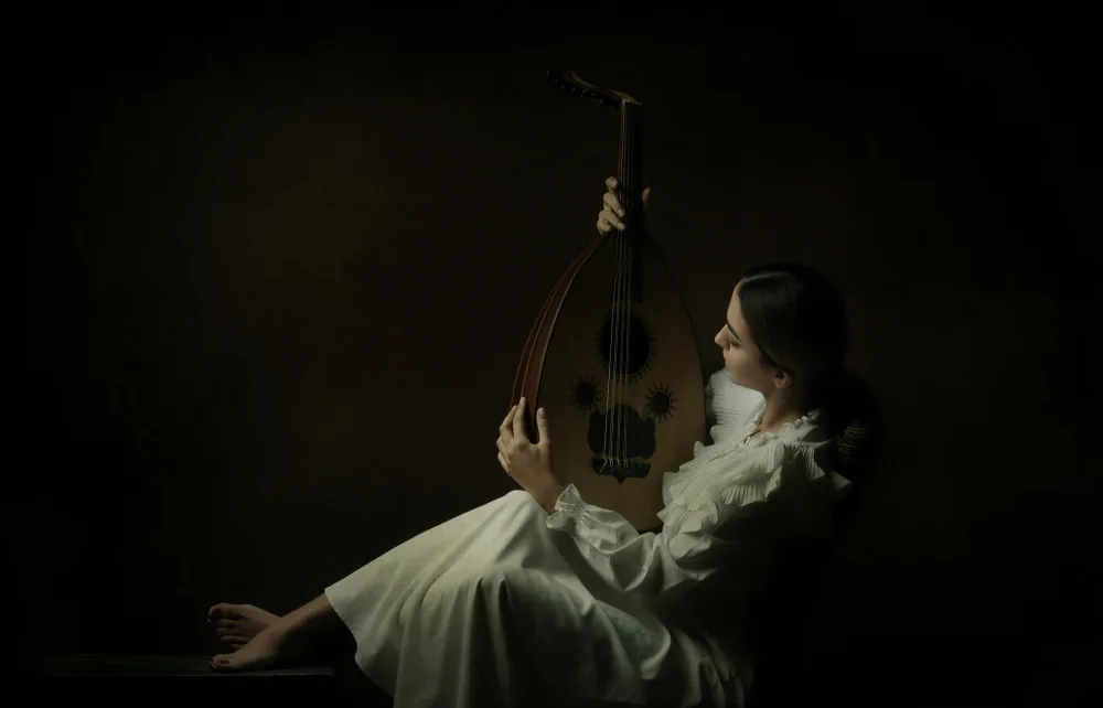 Hasheminasab, Moein: Chica músico persa