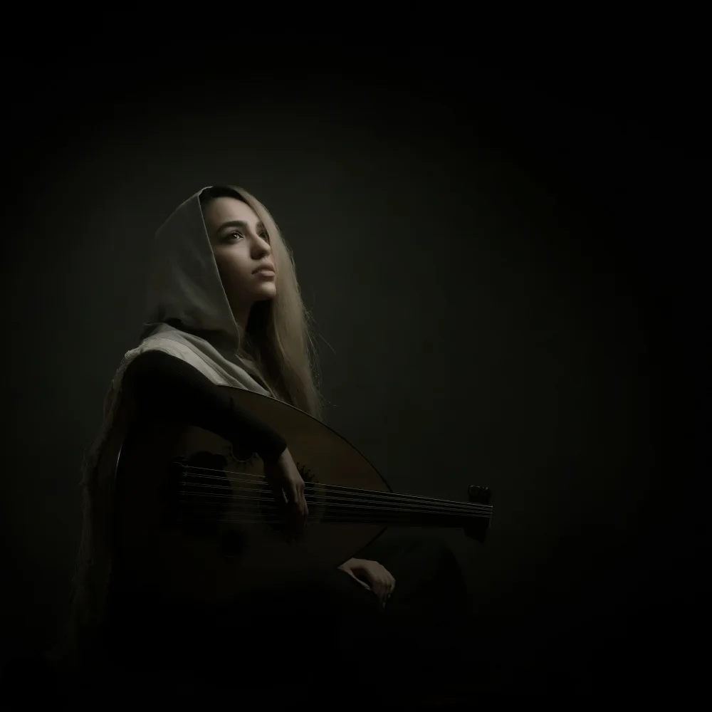 Hasheminasab, Moein: Persisches Musikermädchen