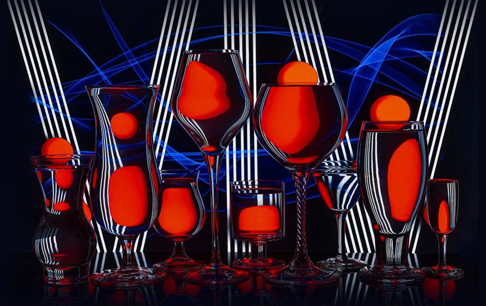Jacobs, Lydia: Los vasos juegan con bolas rojas.