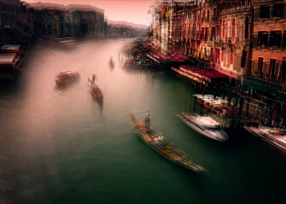 Hongchao, and Gu: Paseos En Góndola En Venecia