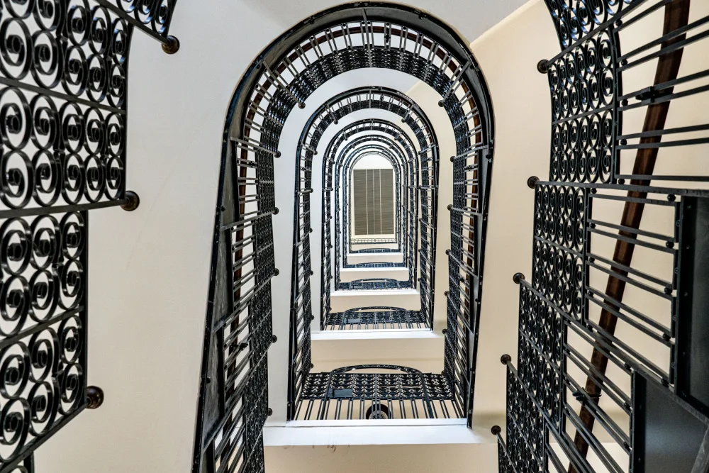Reichelt, Dieter: staircase - looking up