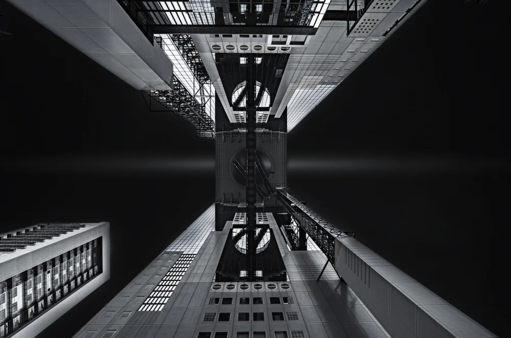 Hara, Tomoshi: Edificio del cielo de Umeda