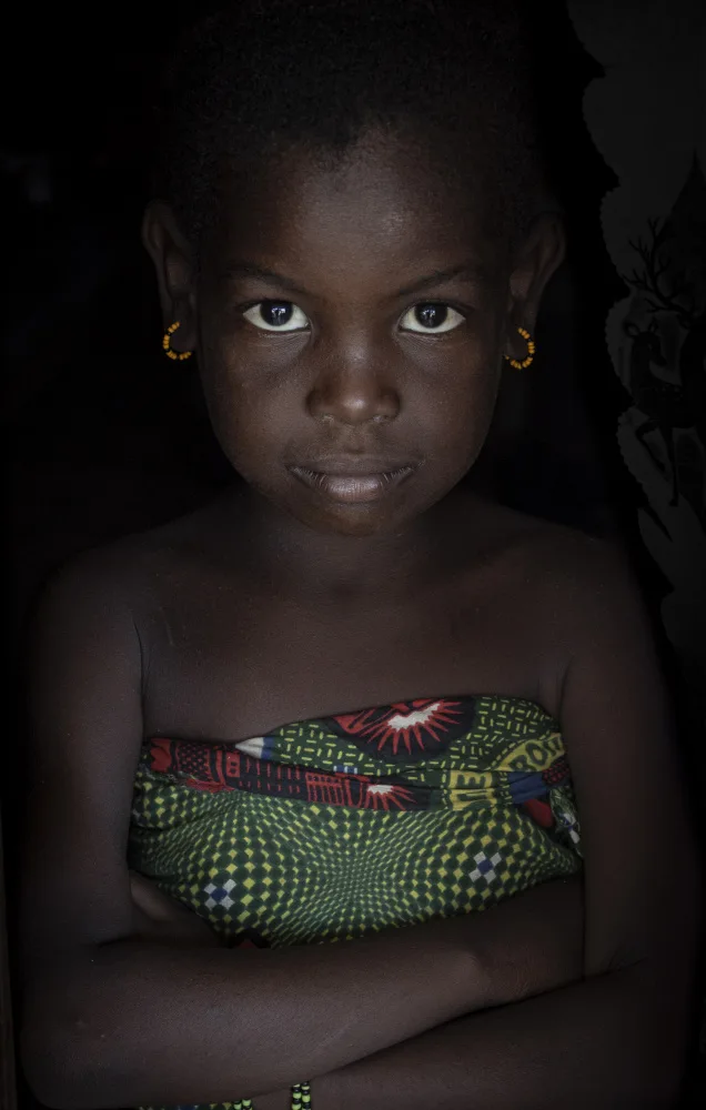 Molina, Elena: Niña fulani en el pueblo de Sanaba