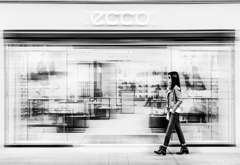 Zeng, Kenneth: Modebrise