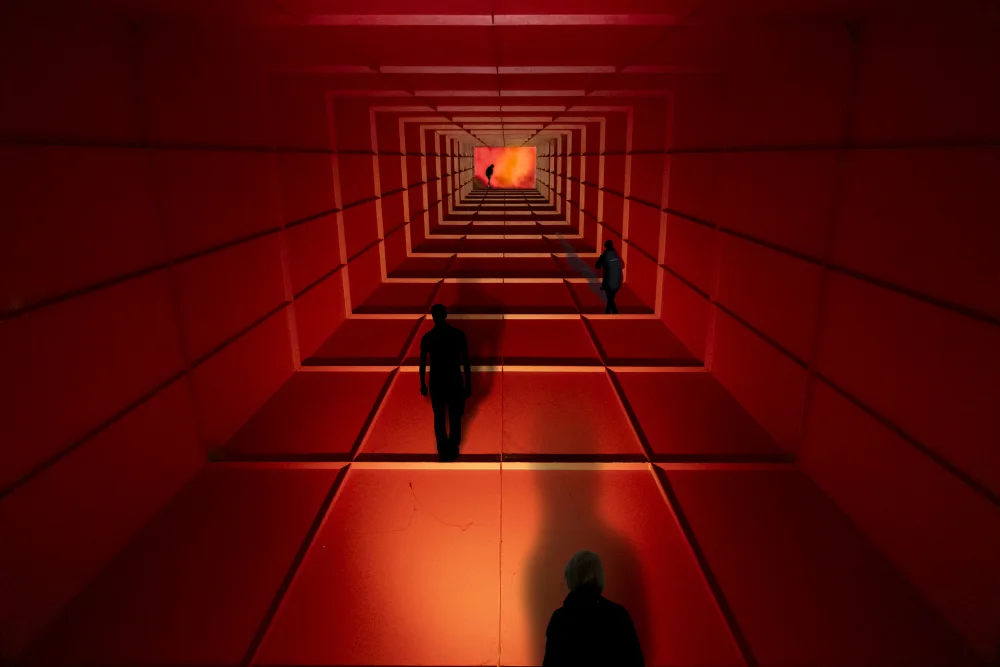 Son, van Greetje: Mysterious exit