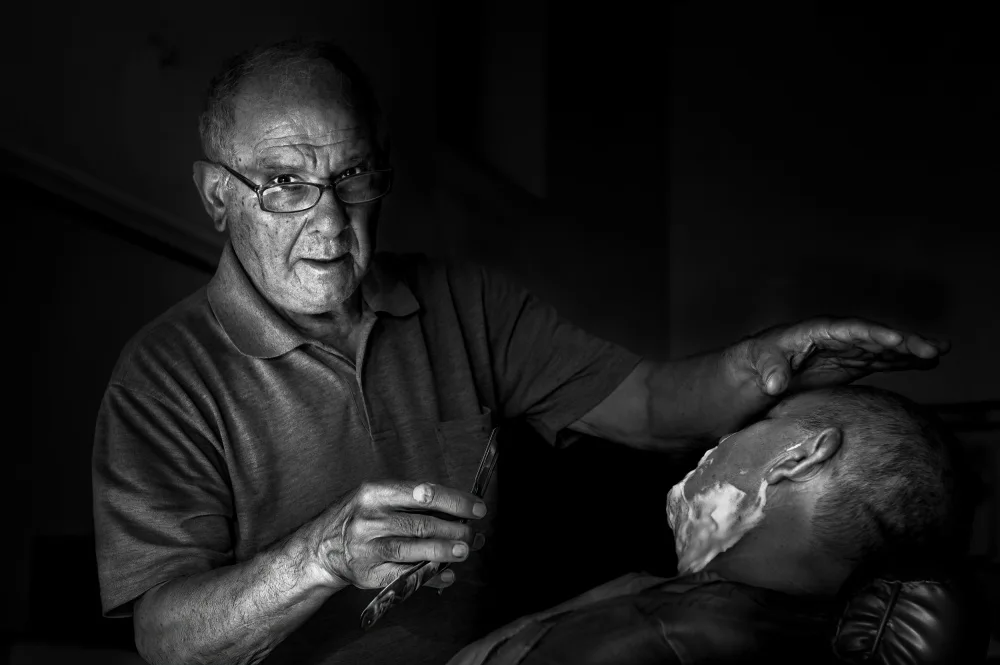 Rampinelli, Roberto: The barber of Sciacca ( Sicily)