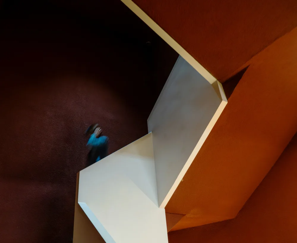 hee, dong HAN: auf der Treppe