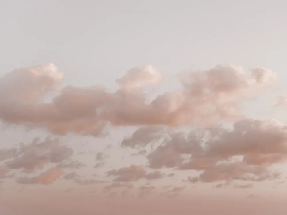 Izzard, Magda: Wolken