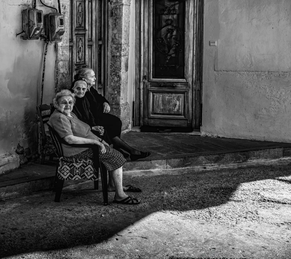 Kızıltug, Ates Ömer: Sin nombre