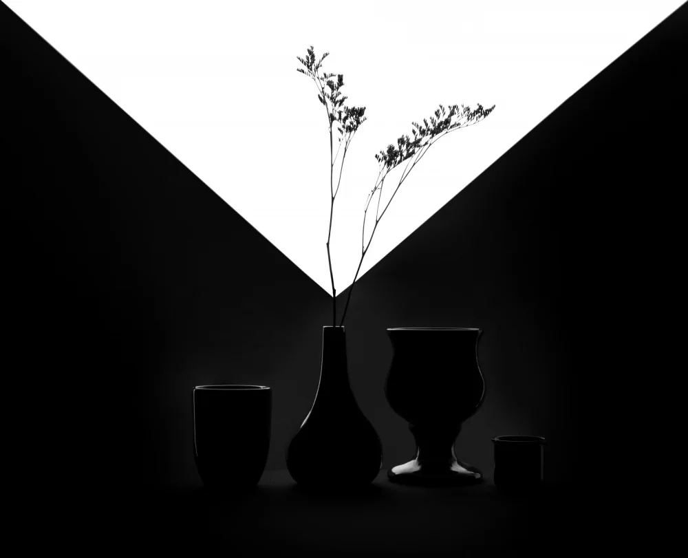 Perfoncio, Margareth: Triangle