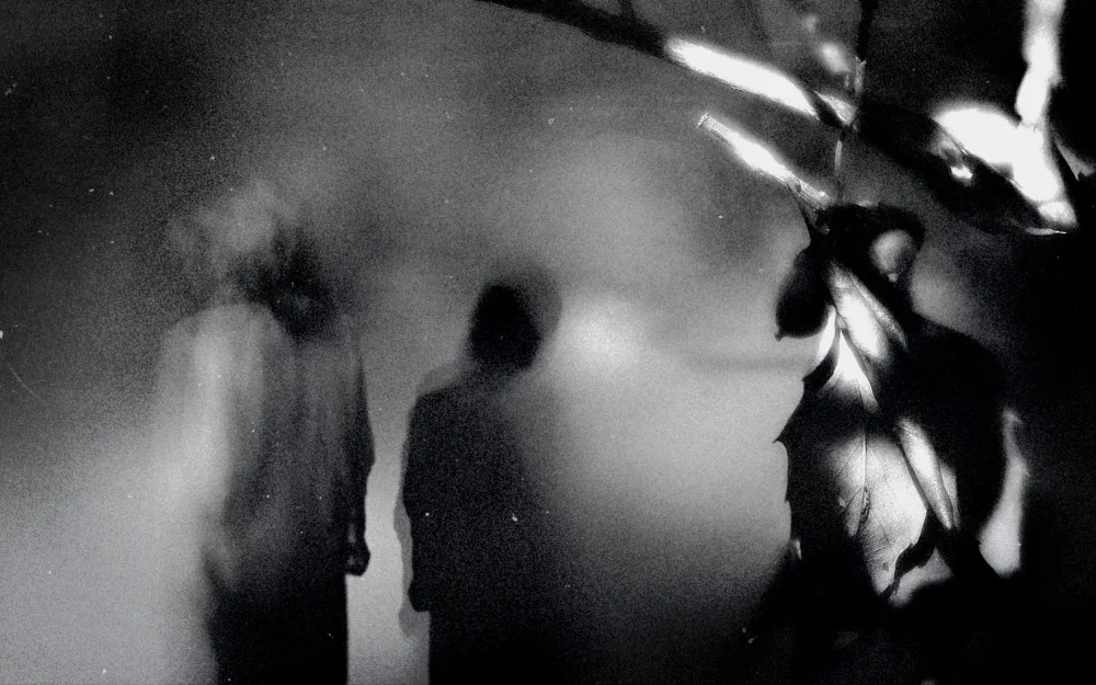 Tsuchida, Teruhiko: Into the darkness...