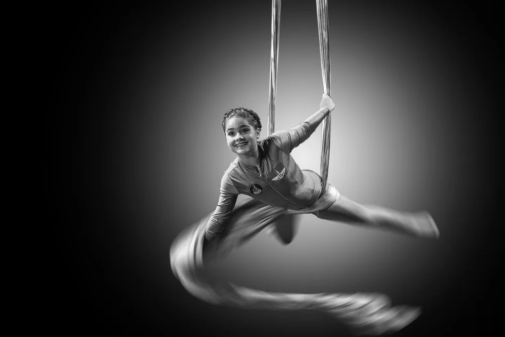 Grohovaz, Gaby: Acrobazie aeree Layla Botha