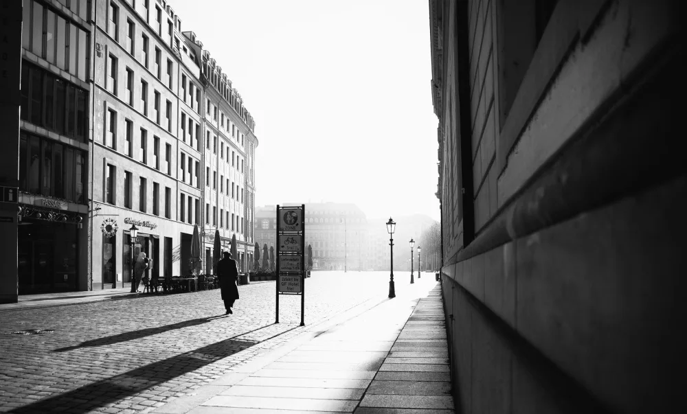 Oncete, Julien: Allein