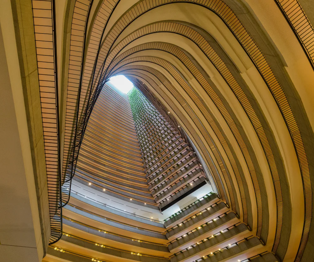 Parsons, Thomas: The Atrium