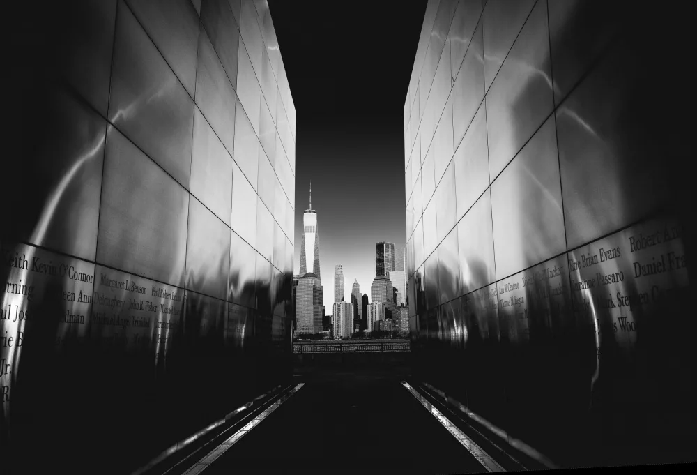 Zhang, Dennis: Empty Sky Memorial