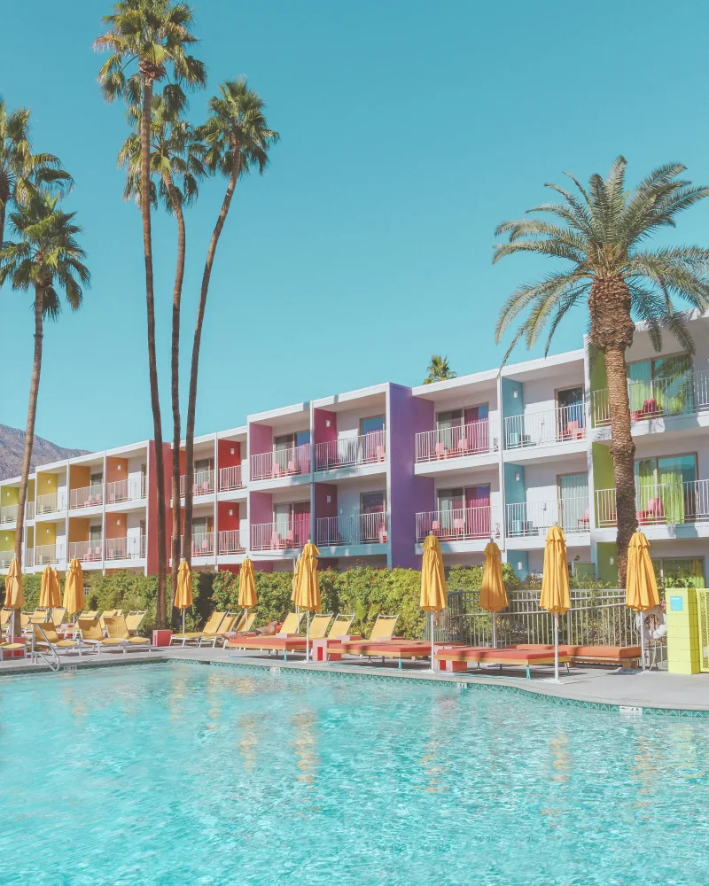 Windeknecht, Tom: Hôtel Saguaro au bord de la piscine à Palm Springs