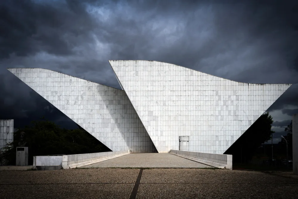 Wride, Linda: Mémorial