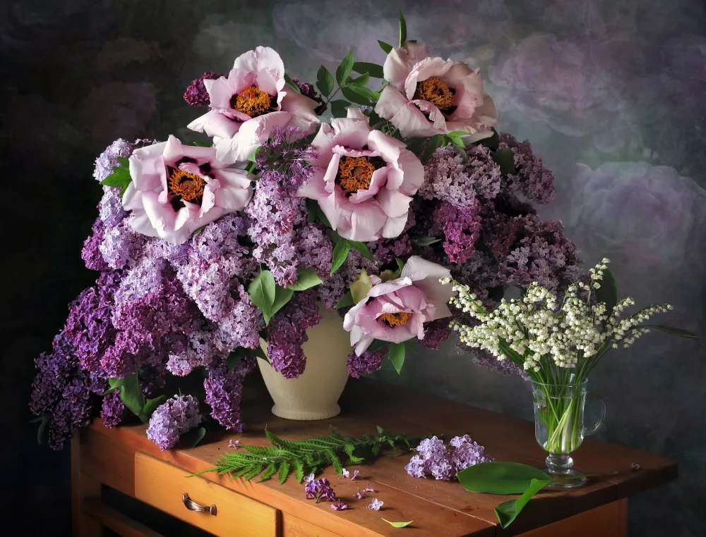 Skorokhod, Tatyana: Spring still life with bouquets of spring flowers