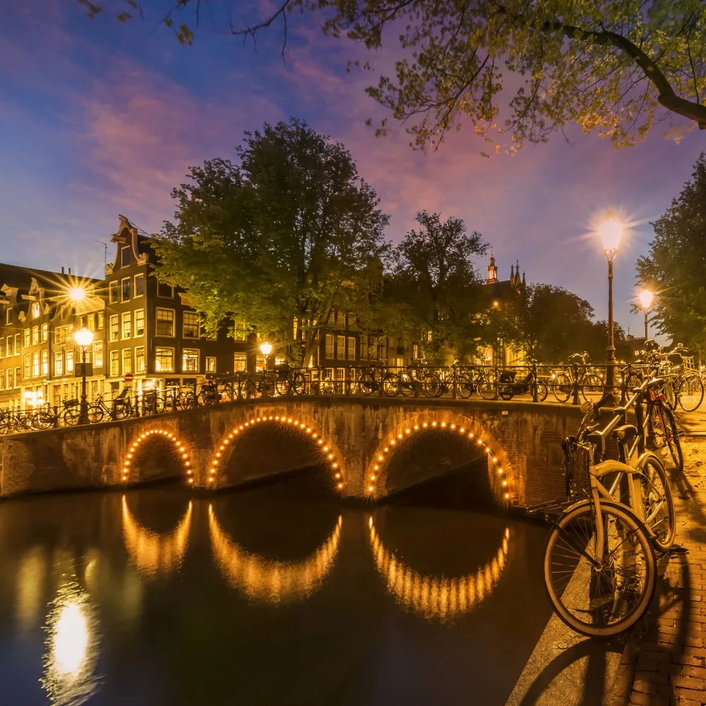 Viola, Melanie: AMSTERDAM Paesaggio notturno idilliaco da Keizersgracht