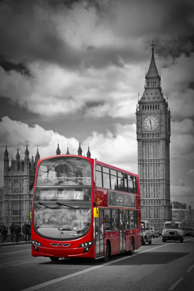 Viola, Melanie: LONDON Streetscene