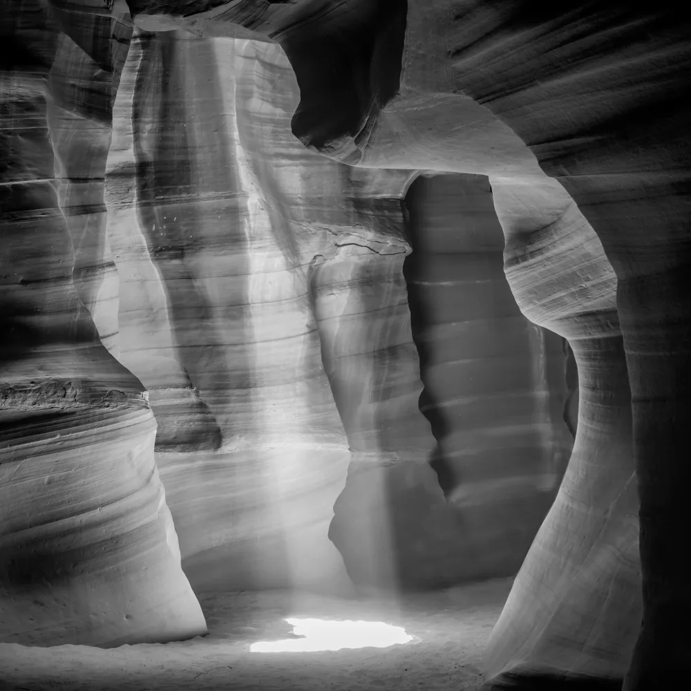 Viola, Melanie: CANYON DELL'ANTILOPE MONOCROMATICO Splendido Lightbeam