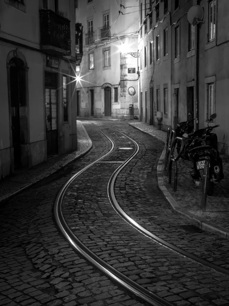 Li, Allan: Late at night