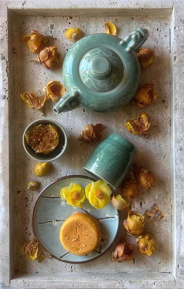 Zhou, Fangping: Té dorado